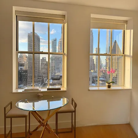 Luxury Wall St Condo